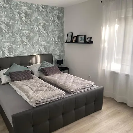 Am Kienbusch - Suedliche Weinstrasse - Erdgeschoss *